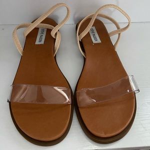 Ariaa Sandal- Steve Madden sandals